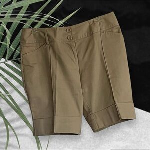 ηεω First Option Petite Tan Business Casual Womens Shorts Perfect Condition NWOT